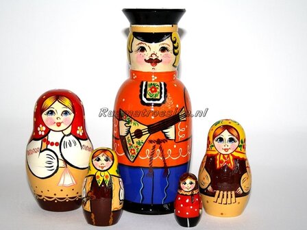 Matroesjka Familie - Man en vrouw met 3 kinderen, 5-delig