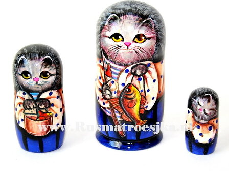 Matroesjka 'Kat met vis', 11 cm, 3-delig 