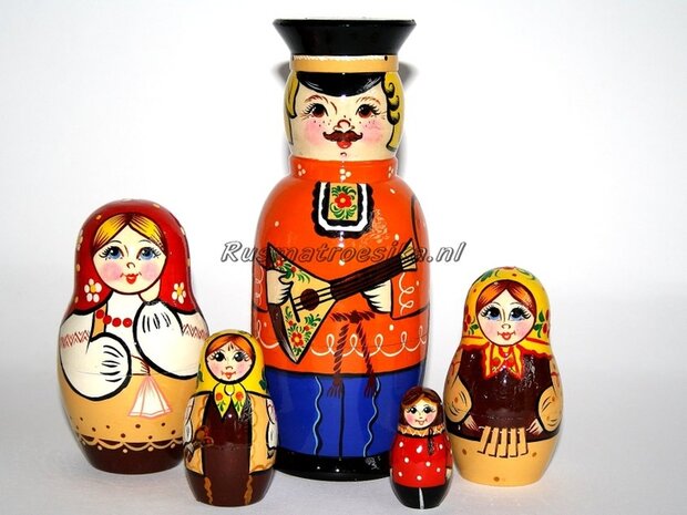 Matroesjka Familie - Man en vrouw met 3 kinderen, 5-delig