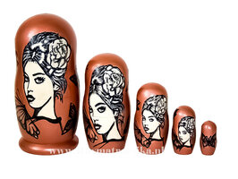 Matroesjka 'Vlinder vrouw', 5-delig